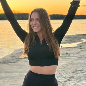HaleyReed video