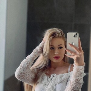 Cold_Blonde video